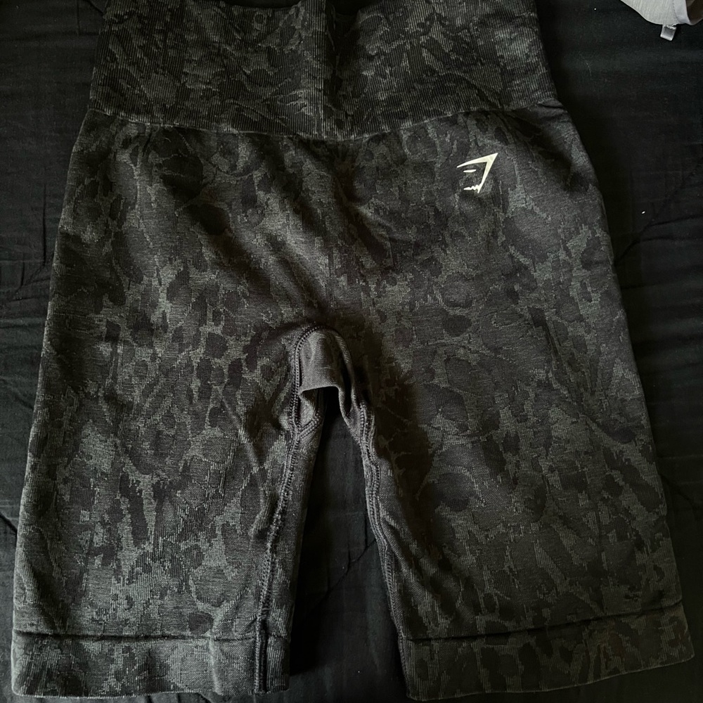 Gym Shark scrunch shorts